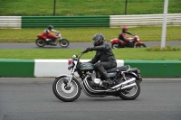 Mallory-park-Leicestershire;Mallory-park-photographs;Motorcycle-action-photographs;classic-bikes;event-digital-images;eventdigitalimages;mallory-park;no-limits-trackday;peter-wileman-photography;vintage-bikes;vintage-motorcycles;vmcc-festival-1000-bikes