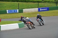 Mallory-park-Leicestershire;Mallory-park-photographs;Motorcycle-action-photographs;classic-bikes;event-digital-images;eventdigitalimages;mallory-park;no-limits-trackday;peter-wileman-photography;vintage-bikes;vintage-motorcycles;vmcc-festival-1000-bikes