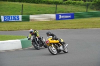 Mallory-park-Leicestershire;Mallory-park-photographs;Motorcycle-action-photographs;classic-bikes;event-digital-images;eventdigitalimages;mallory-park;no-limits-trackday;peter-wileman-photography;vintage-bikes;vintage-motorcycles;vmcc-festival-1000-bikes