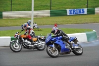 Mallory-park-Leicestershire;Mallory-park-photographs;Motorcycle-action-photographs;classic-bikes;event-digital-images;eventdigitalimages;mallory-park;no-limits-trackday;peter-wileman-photography;vintage-bikes;vintage-motorcycles;vmcc-festival-1000-bikes