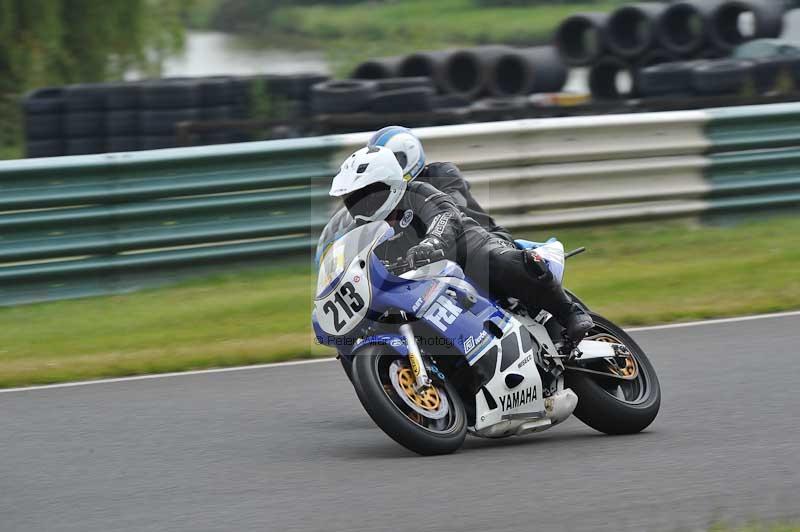 Mallory park Leicestershire;Mallory park photographs;Motorcycle action photographs;classic bikes;event digital images;eventdigitalimages;mallory park;no limits trackday;peter wileman photography;vintage bikes;vintage motorcycles;vmcc festival 1000 bikes