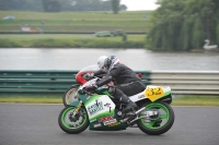 Mallory-park-Leicestershire;Mallory-park-photographs;Motorcycle-action-photographs;classic-bikes;event-digital-images;eventdigitalimages;mallory-park;no-limits-trackday;peter-wileman-photography;vintage-bikes;vintage-motorcycles;vmcc-festival-1000-bikes