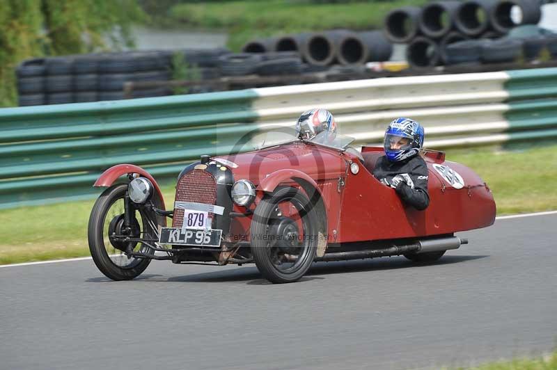 Mallory park Leicestershire;Mallory park photographs;Motorcycle action photographs;classic bikes;event digital images;eventdigitalimages;mallory park;no limits trackday;peter wileman photography;vintage bikes;vintage motorcycles;vmcc festival 1000 bikes