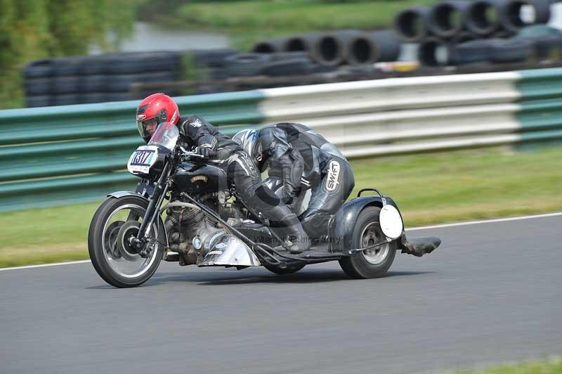 Mallory park Leicestershire;Mallory park photographs;Motorcycle action photographs;classic bikes;event digital images;eventdigitalimages;mallory park;no limits trackday;peter wileman photography;vintage bikes;vintage motorcycles;vmcc festival 1000 bikes