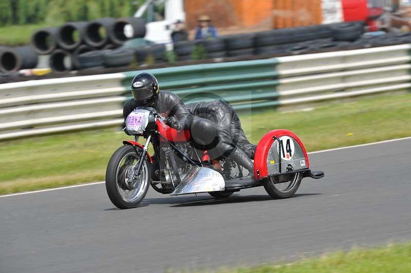 Mallory park Leicestershire;Mallory park photographs;Motorcycle action photographs;classic bikes;event digital images;eventdigitalimages;mallory park;no limits trackday;peter wileman photography;vintage bikes;vintage motorcycles;vmcc festival 1000 bikes