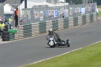 Mallory-park-Leicestershire;Mallory-park-photographs;Motorcycle-action-photographs;classic-bikes;event-digital-images;eventdigitalimages;mallory-park;no-limits-trackday;peter-wileman-photography;vintage-bikes;vintage-motorcycles;vmcc-festival-1000-bikes