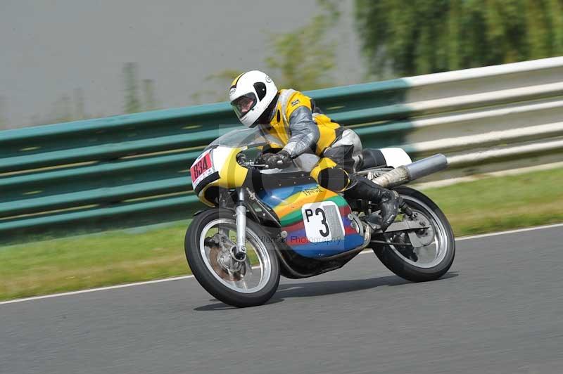 Mallory park Leicestershire;Mallory park photographs;Motorcycle action photographs;classic bikes;event digital images;eventdigitalimages;mallory park;no limits trackday;peter wileman photography;vintage bikes;vintage motorcycles;vmcc festival 1000 bikes