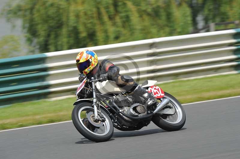 Mallory park Leicestershire;Mallory park photographs;Motorcycle action photographs;classic bikes;event digital images;eventdigitalimages;mallory park;no limits trackday;peter wileman photography;vintage bikes;vintage motorcycles;vmcc festival 1000 bikes