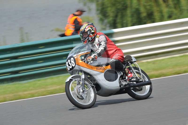 Mallory park Leicestershire;Mallory park photographs;Motorcycle action photographs;classic bikes;event digital images;eventdigitalimages;mallory park;no limits trackday;peter wileman photography;vintage bikes;vintage motorcycles;vmcc festival 1000 bikes