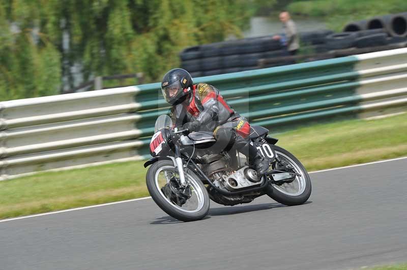 Mallory park Leicestershire;Mallory park photographs;Motorcycle action photographs;classic bikes;event digital images;eventdigitalimages;mallory park;no limits trackday;peter wileman photography;vintage bikes;vintage motorcycles;vmcc festival 1000 bikes