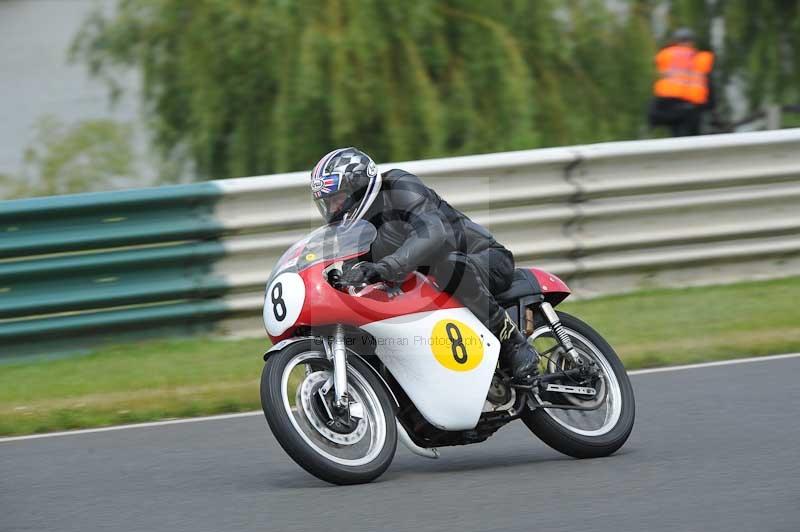 Mallory park Leicestershire;Mallory park photographs;Motorcycle action photographs;classic bikes;event digital images;eventdigitalimages;mallory park;no limits trackday;peter wileman photography;vintage bikes;vintage motorcycles;vmcc festival 1000 bikes