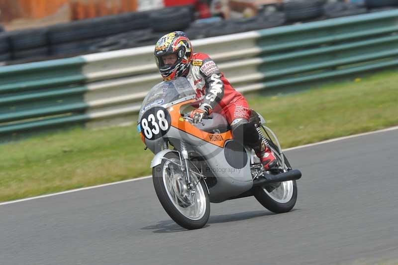 Mallory park Leicestershire;Mallory park photographs;Motorcycle action photographs;classic bikes;event digital images;eventdigitalimages;mallory park;no limits trackday;peter wileman photography;vintage bikes;vintage motorcycles;vmcc festival 1000 bikes