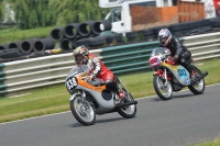 Mallory-park-Leicestershire;Mallory-park-photographs;Motorcycle-action-photographs;classic-bikes;event-digital-images;eventdigitalimages;mallory-park;no-limits-trackday;peter-wileman-photography;vintage-bikes;vintage-motorcycles;vmcc-festival-1000-bikes