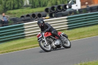 Mallory-park-Leicestershire;Mallory-park-photographs;Motorcycle-action-photographs;classic-bikes;event-digital-images;eventdigitalimages;mallory-park;no-limits-trackday;peter-wileman-photography;vintage-bikes;vintage-motorcycles;vmcc-festival-1000-bikes