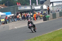 Mallory-park-Leicestershire;Mallory-park-photographs;Motorcycle-action-photographs;classic-bikes;event-digital-images;eventdigitalimages;mallory-park;no-limits-trackday;peter-wileman-photography;vintage-bikes;vintage-motorcycles;vmcc-festival-1000-bikes