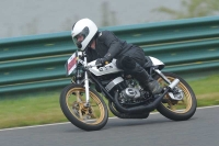 Mallory-park-Leicestershire;Mallory-park-photographs;Motorcycle-action-photographs;classic-bikes;event-digital-images;eventdigitalimages;mallory-park;no-limits-trackday;peter-wileman-photography;vintage-bikes;vintage-motorcycles;vmcc-festival-1000-bikes