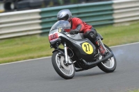 Mallory-park-Leicestershire;Mallory-park-photographs;Motorcycle-action-photographs;classic-bikes;event-digital-images;eventdigitalimages;mallory-park;no-limits-trackday;peter-wileman-photography;vintage-bikes;vintage-motorcycles;vmcc-festival-1000-bikes