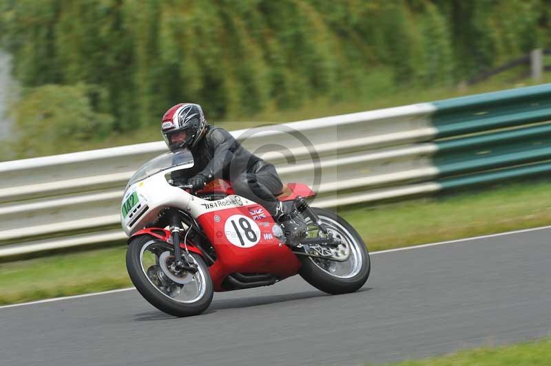 Mallory park Leicestershire;Mallory park photographs;Motorcycle action photographs;classic bikes;event digital images;eventdigitalimages;mallory park;no limits trackday;peter wileman photography;vintage bikes;vintage motorcycles;vmcc festival 1000 bikes