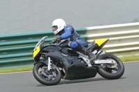 Mallory-park-Leicestershire;Mallory-park-photographs;Motorcycle-action-photographs;classic-bikes;event-digital-images;eventdigitalimages;mallory-park;no-limits-trackday;peter-wileman-photography;vintage-bikes;vintage-motorcycles;vmcc-festival-1000-bikes