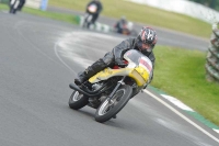 Mallory-park-Leicestershire;Mallory-park-photographs;Motorcycle-action-photographs;classic-bikes;event-digital-images;eventdigitalimages;mallory-park;no-limits-trackday;peter-wileman-photography;vintage-bikes;vintage-motorcycles;vmcc-festival-1000-bikes