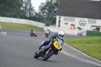 Mallory-park-Leicestershire;Mallory-park-photographs;Motorcycle-action-photographs;classic-bikes;event-digital-images;eventdigitalimages;mallory-park;no-limits-trackday;peter-wileman-photography;vintage-bikes;vintage-motorcycles;vmcc-festival-1000-bikes