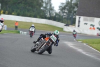 Mallory-park-Leicestershire;Mallory-park-photographs;Motorcycle-action-photographs;classic-bikes;event-digital-images;eventdigitalimages;mallory-park;no-limits-trackday;peter-wileman-photography;vintage-bikes;vintage-motorcycles;vmcc-festival-1000-bikes