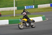 Mallory-park-Leicestershire;Mallory-park-photographs;Motorcycle-action-photographs;classic-bikes;event-digital-images;eventdigitalimages;mallory-park;no-limits-trackday;peter-wileman-photography;vintage-bikes;vintage-motorcycles;vmcc-festival-1000-bikes