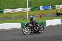 Mallory-park-Leicestershire;Mallory-park-photographs;Motorcycle-action-photographs;classic-bikes;event-digital-images;eventdigitalimages;mallory-park;no-limits-trackday;peter-wileman-photography;vintage-bikes;vintage-motorcycles;vmcc-festival-1000-bikes