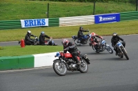 Mallory-park-Leicestershire;Mallory-park-photographs;Motorcycle-action-photographs;classic-bikes;event-digital-images;eventdigitalimages;mallory-park;no-limits-trackday;peter-wileman-photography;vintage-bikes;vintage-motorcycles;vmcc-festival-1000-bikes