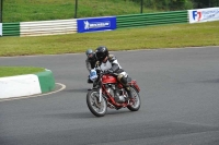 Mallory-park-Leicestershire;Mallory-park-photographs;Motorcycle-action-photographs;classic-bikes;event-digital-images;eventdigitalimages;mallory-park;no-limits-trackday;peter-wileman-photography;vintage-bikes;vintage-motorcycles;vmcc-festival-1000-bikes