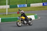 Mallory-park-Leicestershire;Mallory-park-photographs;Motorcycle-action-photographs;classic-bikes;event-digital-images;eventdigitalimages;mallory-park;no-limits-trackday;peter-wileman-photography;vintage-bikes;vintage-motorcycles;vmcc-festival-1000-bikes