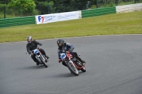 Mallory-park-Leicestershire;Mallory-park-photographs;Motorcycle-action-photographs;classic-bikes;event-digital-images;eventdigitalimages;mallory-park;no-limits-trackday;peter-wileman-photography;vintage-bikes;vintage-motorcycles;vmcc-festival-1000-bikes