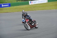 Mallory-park-Leicestershire;Mallory-park-photographs;Motorcycle-action-photographs;classic-bikes;event-digital-images;eventdigitalimages;mallory-park;no-limits-trackday;peter-wileman-photography;vintage-bikes;vintage-motorcycles;vmcc-festival-1000-bikes