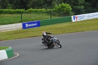 Mallory-park-Leicestershire;Mallory-park-photographs;Motorcycle-action-photographs;classic-bikes;event-digital-images;eventdigitalimages;mallory-park;no-limits-trackday;peter-wileman-photography;vintage-bikes;vintage-motorcycles;vmcc-festival-1000-bikes