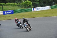 Mallory-park-Leicestershire;Mallory-park-photographs;Motorcycle-action-photographs;classic-bikes;event-digital-images;eventdigitalimages;mallory-park;no-limits-trackday;peter-wileman-photography;vintage-bikes;vintage-motorcycles;vmcc-festival-1000-bikes