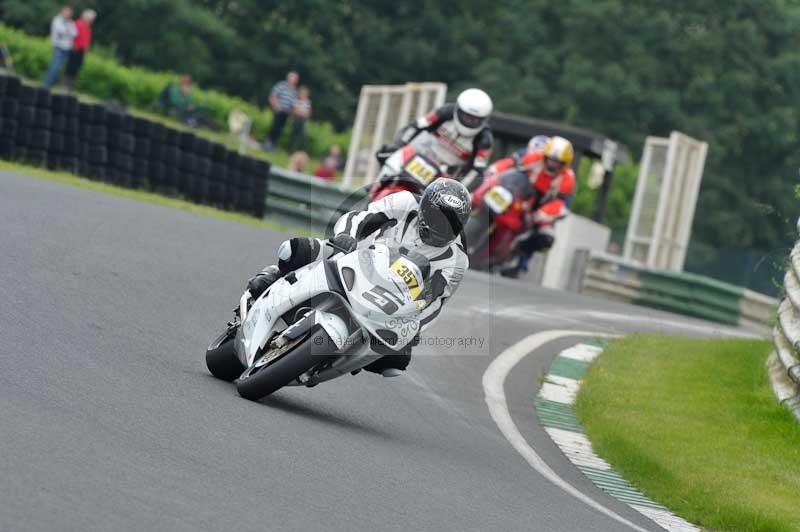 Mallory park Leicestershire;Mallory park photographs;Motorcycle action photographs;classic bikes;event digital images;eventdigitalimages;mallory park;no limits trackday;peter wileman photography;vintage bikes;vintage motorcycles;vmcc festival 1000 bikes