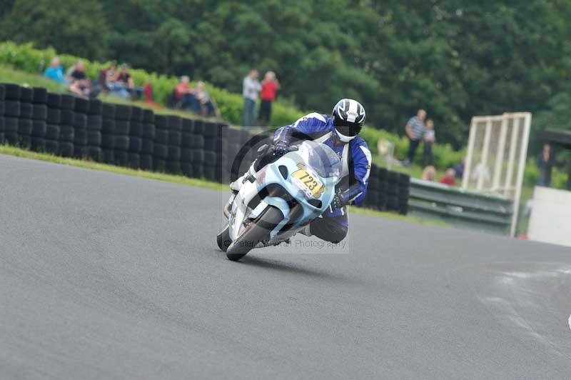 Mallory park Leicestershire;Mallory park photographs;Motorcycle action photographs;classic bikes;event digital images;eventdigitalimages;mallory park;no limits trackday;peter wileman photography;vintage bikes;vintage motorcycles;vmcc festival 1000 bikes