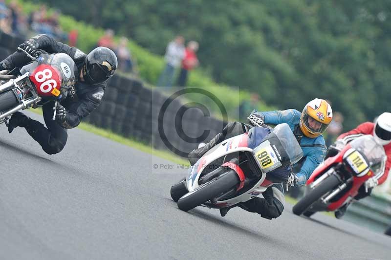 Mallory park Leicestershire;Mallory park photographs;Motorcycle action photographs;classic bikes;event digital images;eventdigitalimages;mallory park;no limits trackday;peter wileman photography;vintage bikes;vintage motorcycles;vmcc festival 1000 bikes