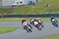 Mallory-park-Leicestershire;Mallory-park-photographs;Motorcycle-action-photographs;classic-bikes;event-digital-images;eventdigitalimages;mallory-park;no-limits-trackday;peter-wileman-photography;vintage-bikes;vintage-motorcycles;vmcc-festival-1000-bikes