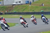 Mallory-park-Leicestershire;Mallory-park-photographs;Motorcycle-action-photographs;classic-bikes;event-digital-images;eventdigitalimages;mallory-park;no-limits-trackday;peter-wileman-photography;vintage-bikes;vintage-motorcycles;vmcc-festival-1000-bikes