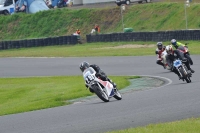 Mallory-park-Leicestershire;Mallory-park-photographs;Motorcycle-action-photographs;classic-bikes;event-digital-images;eventdigitalimages;mallory-park;no-limits-trackday;peter-wileman-photography;vintage-bikes;vintage-motorcycles;vmcc-festival-1000-bikes