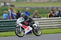 Mallory-park-Leicestershire;Mallory-park-photographs;Motorcycle-action-photographs;classic-bikes;event-digital-images;eventdigitalimages;mallory-park;no-limits-trackday;peter-wileman-photography;vintage-bikes;vintage-motorcycles;vmcc-festival-1000-bikes