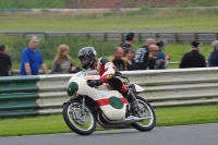 Mallory-park-Leicestershire;Mallory-park-photographs;Motorcycle-action-photographs;classic-bikes;event-digital-images;eventdigitalimages;mallory-park;no-limits-trackday;peter-wileman-photography;vintage-bikes;vintage-motorcycles;vmcc-festival-1000-bikes