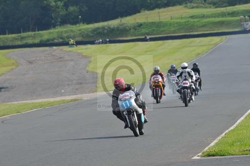 Mallory park Leicestershire;Mallory park photographs;Motorcycle action photographs;classic bikes;event digital images;eventdigitalimages;mallory park;no limits trackday;peter wileman photography;vintage bikes;vintage motorcycles;vmcc festival 1000 bikes