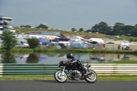 Mallory-park-Leicestershire;Mallory-park-photographs;Motorcycle-action-photographs;classic-bikes;event-digital-images;eventdigitalimages;mallory-park;no-limits-trackday;peter-wileman-photography;vintage-bikes;vintage-motorcycles;vmcc-festival-1000-bikes