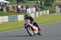 Mallory-park-Leicestershire;Mallory-park-photographs;Motorcycle-action-photographs;classic-bikes;event-digital-images;eventdigitalimages;mallory-park;no-limits-trackday;peter-wileman-photography;vintage-bikes;vintage-motorcycles;vmcc-festival-1000-bikes