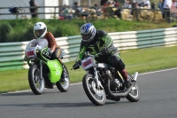 Mallory-park-Leicestershire;Mallory-park-photographs;Motorcycle-action-photographs;classic-bikes;event-digital-images;eventdigitalimages;mallory-park;no-limits-trackday;peter-wileman-photography;vintage-bikes;vintage-motorcycles;vmcc-festival-1000-bikes