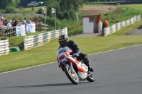 Mallory-park-Leicestershire;Mallory-park-photographs;Motorcycle-action-photographs;classic-bikes;event-digital-images;eventdigitalimages;mallory-park;no-limits-trackday;peter-wileman-photography;vintage-bikes;vintage-motorcycles;vmcc-festival-1000-bikes