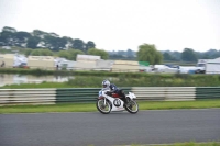 Mallory-park-Leicestershire;Mallory-park-photographs;Motorcycle-action-photographs;classic-bikes;event-digital-images;eventdigitalimages;mallory-park;no-limits-trackday;peter-wileman-photography;vintage-bikes;vintage-motorcycles;vmcc-festival-1000-bikes