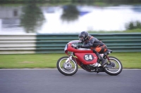 Mallory-park-Leicestershire;Mallory-park-photographs;Motorcycle-action-photographs;classic-bikes;event-digital-images;eventdigitalimages;mallory-park;no-limits-trackday;peter-wileman-photography;vintage-bikes;vintage-motorcycles;vmcc-festival-1000-bikes